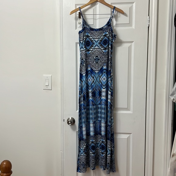 New boy maxi stretchy dress in size large - Picture 2 of 2